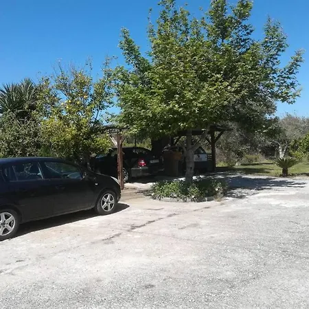 דירה μεσόστρατο